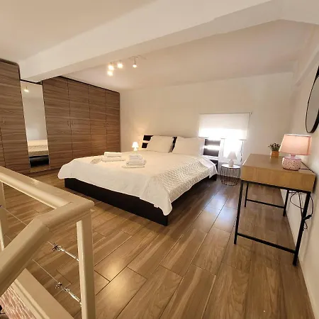 Kazerma ηομε Rhodes City